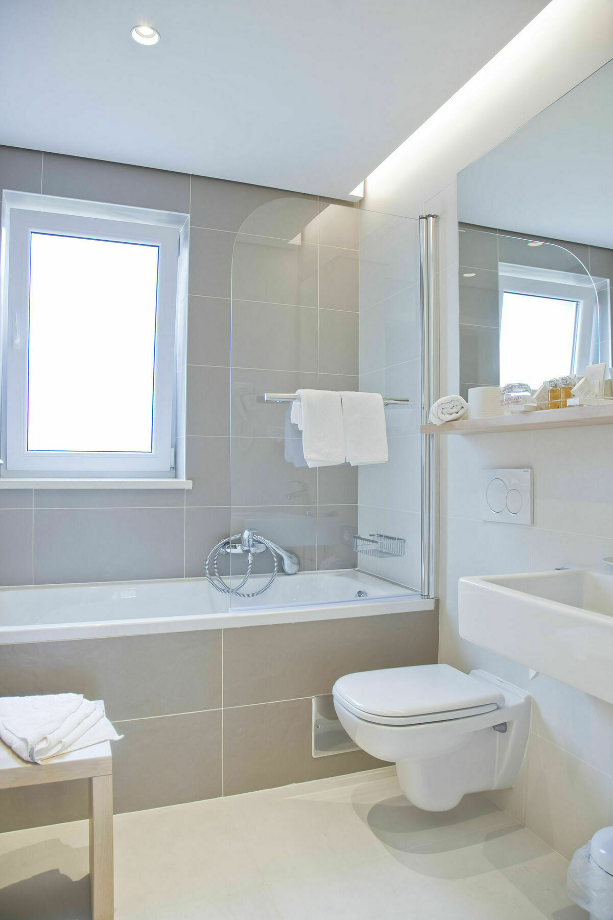 Aparthotel Dalmatina - Adults Only Bol